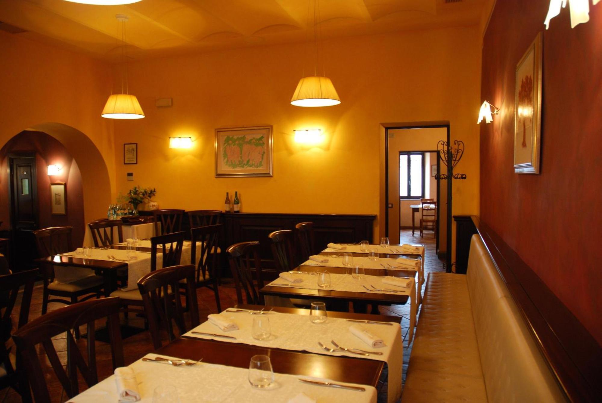 Locanda Le Logge Urbisaglia Exterior foto